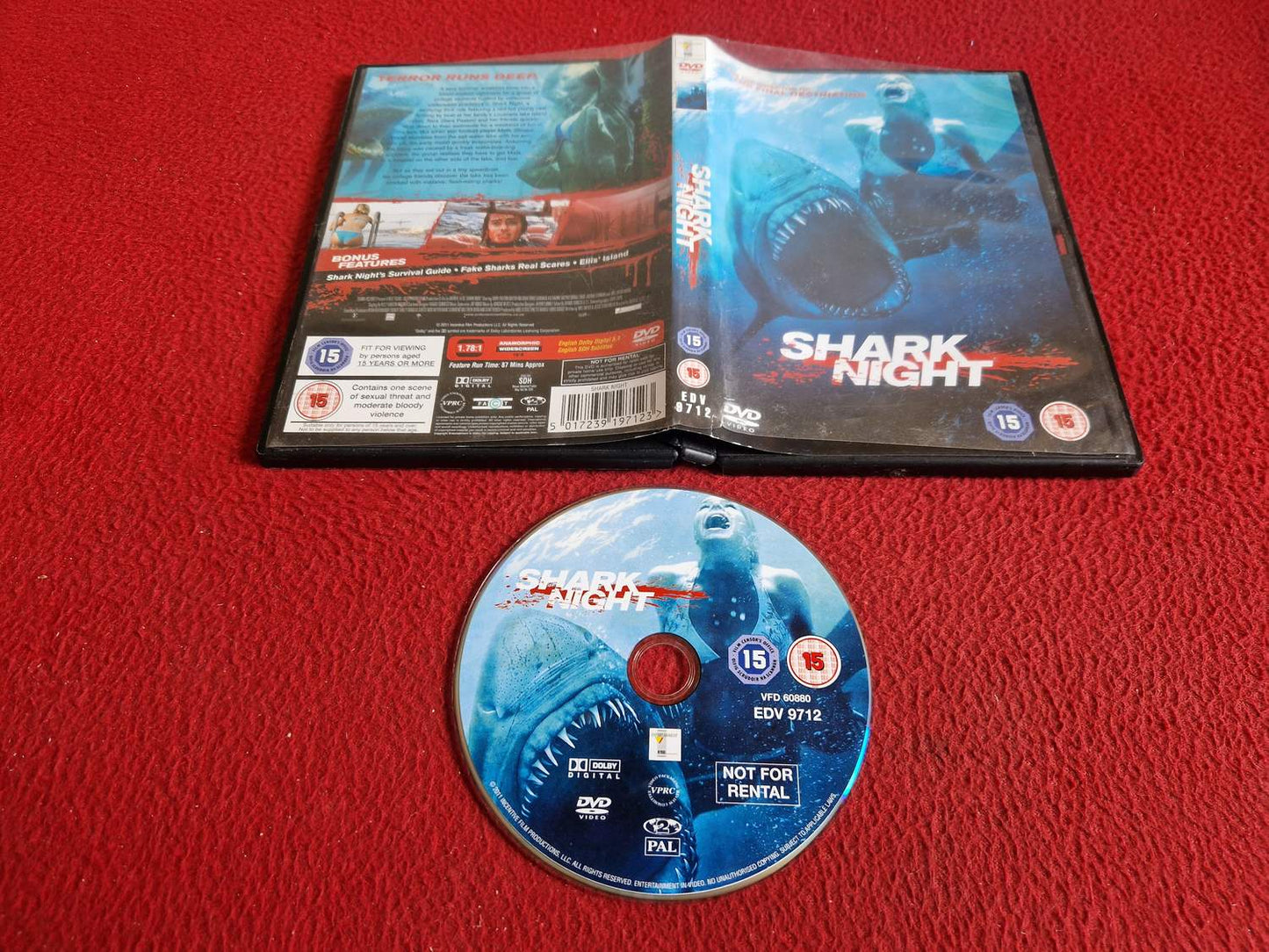 SHARK NIGHT DVD