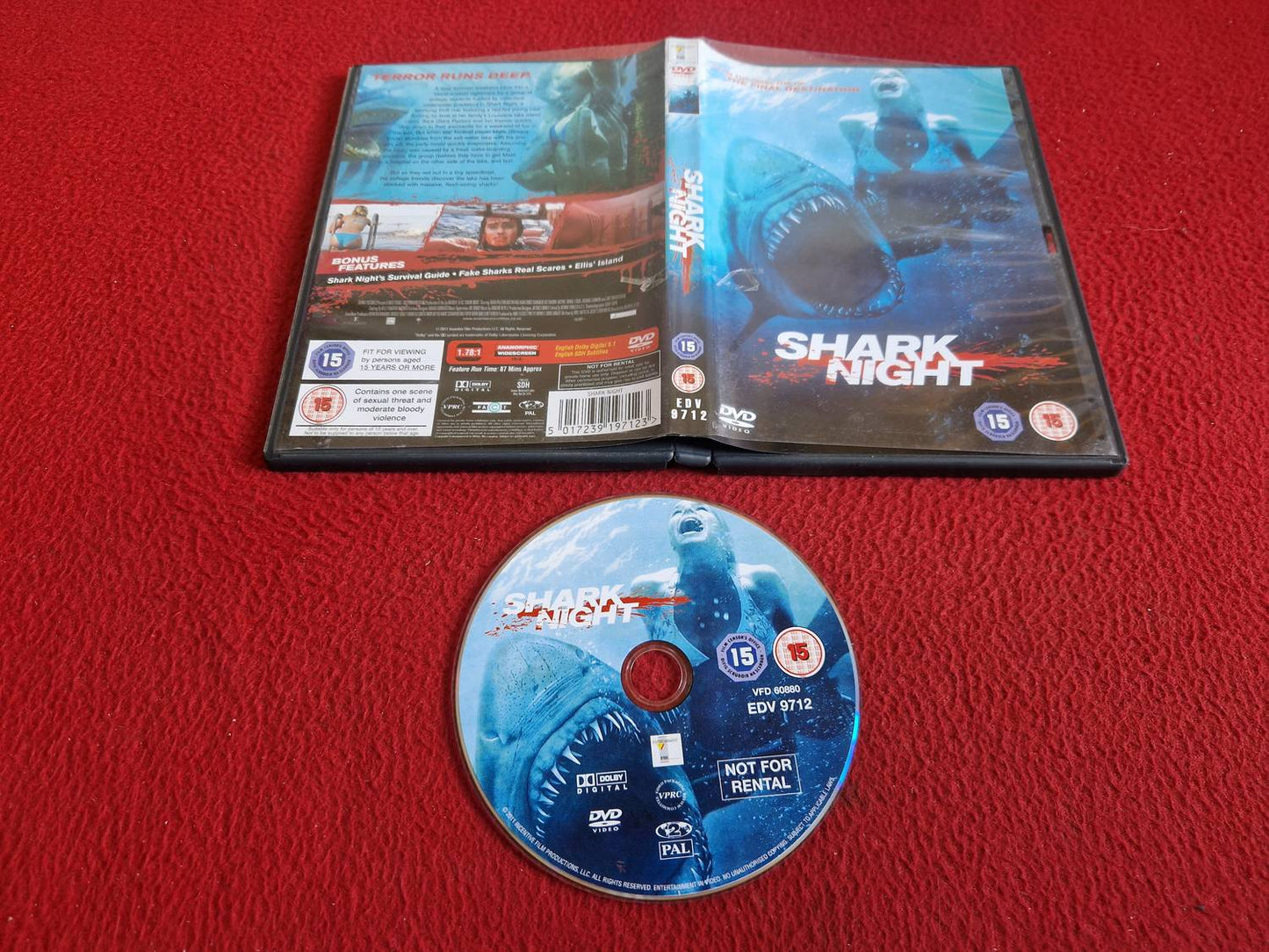 SHARK NIGHT DVD