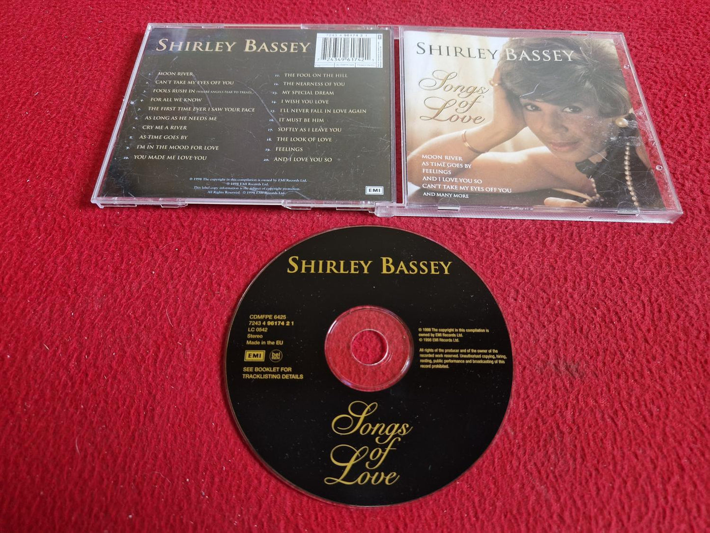 SHIRLEY BASSEY SONGS OF LOVE CD