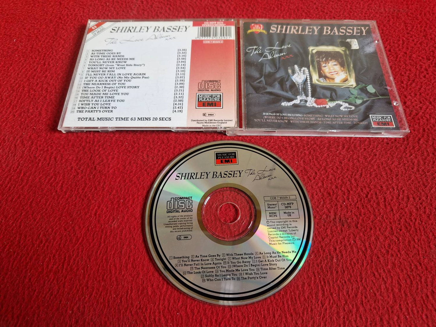 SHIRLEY BASSEY THE LOVE ALBUM CD
