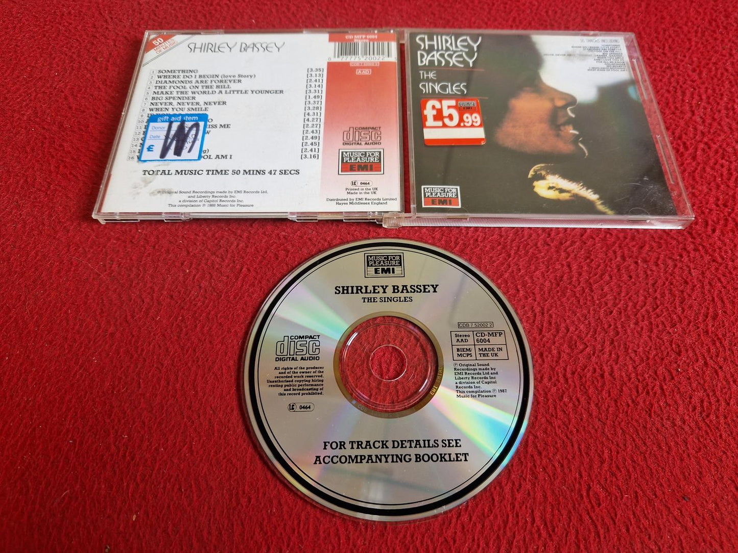 SHIRLEY BASSEY THE SINGLES CD