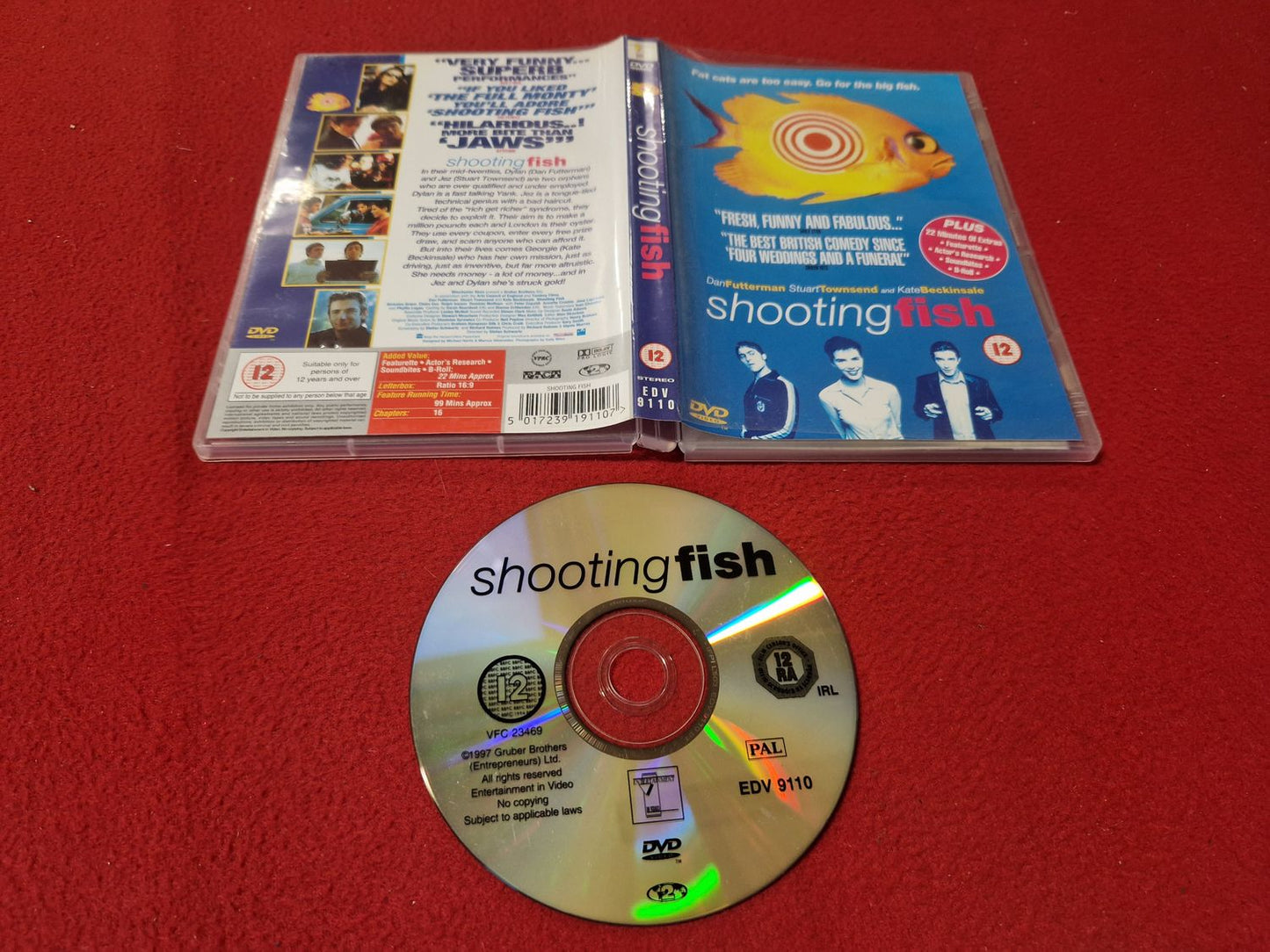 SHOOTING FISH till DVD