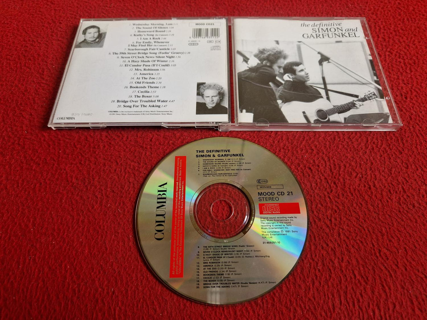 SIMON & GARFUNKEL THE DEFINITIVE CD