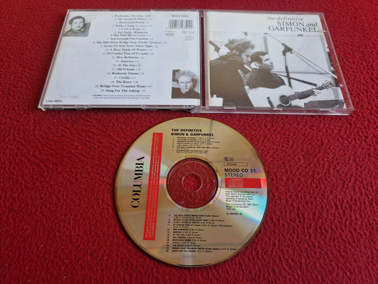 SIMON & GARFUNKEL THE DEFINITIVE SIMON & GARFUNKEL CD