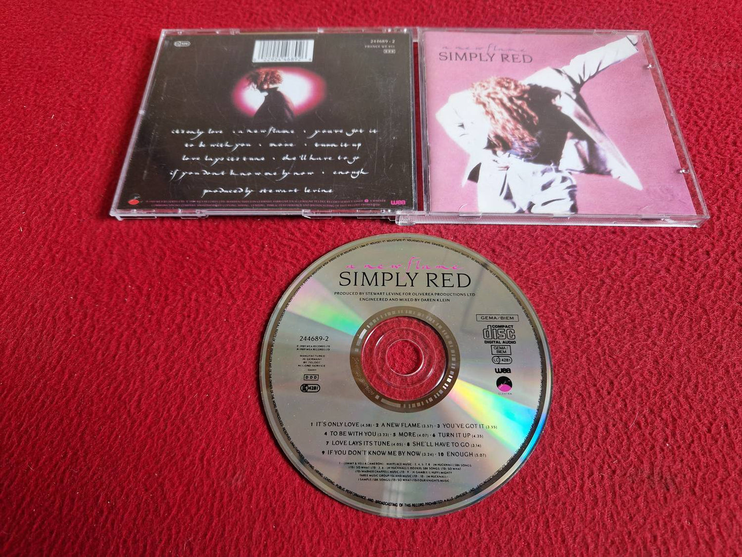 SIMPLY RED A NEW FLAME CD