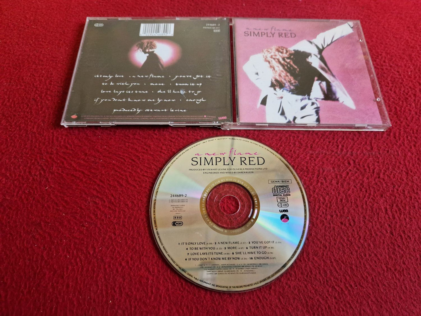 SIMPLY RED A NEW FLAME CD