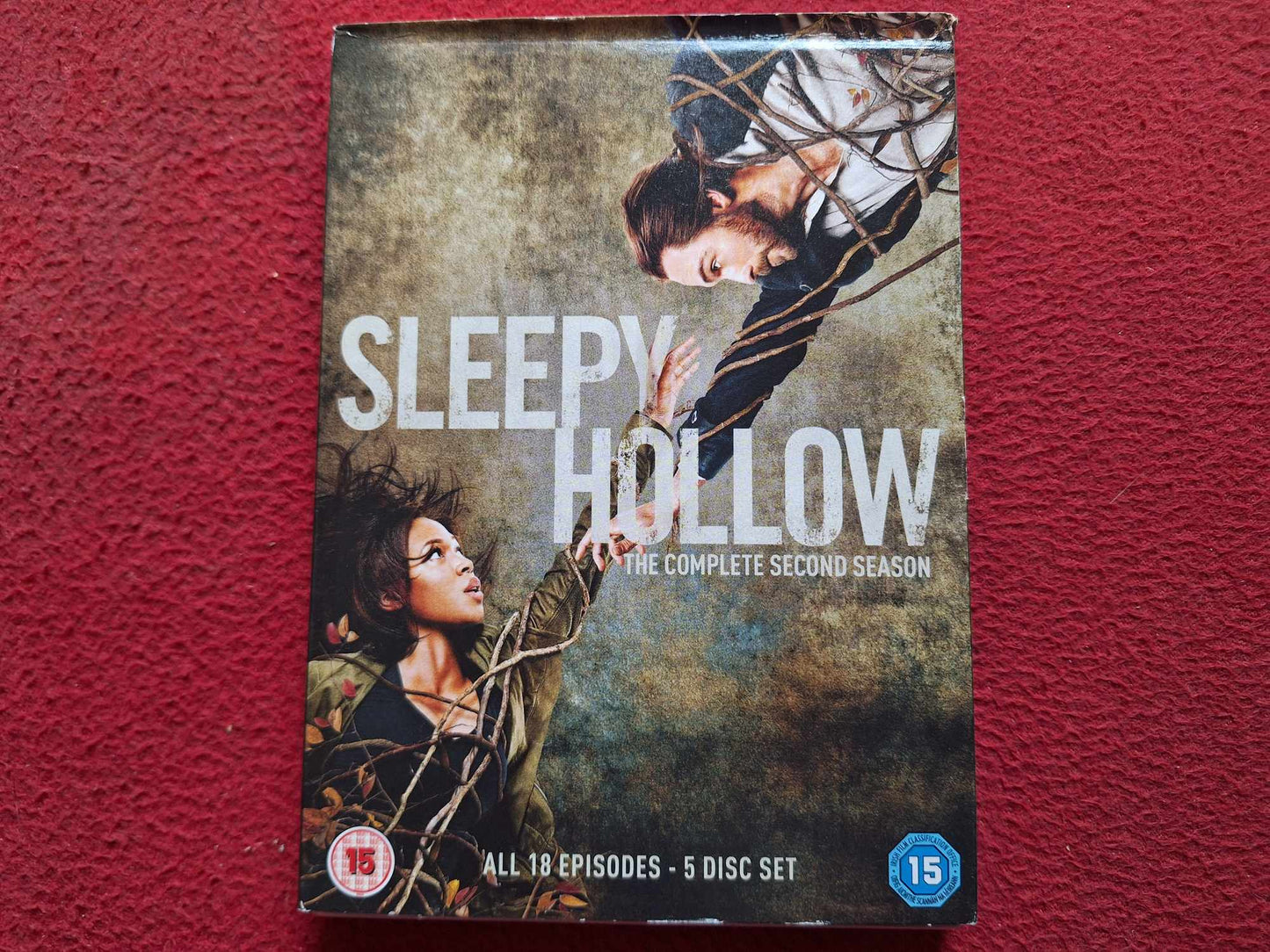 SLEEPY HOLLOW SEASON 2 BOX DVD