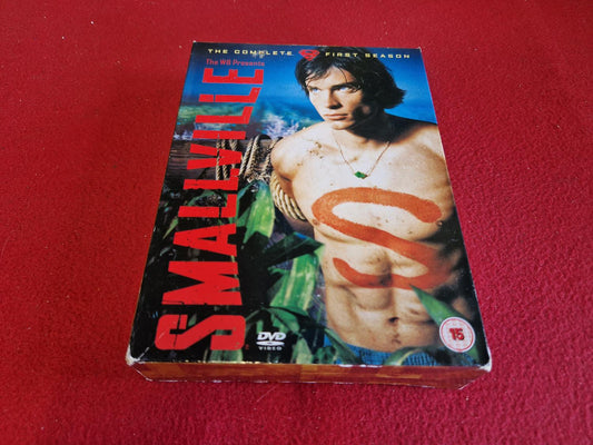 SMALLVILLE THE COMPLETE SEASON 1 BOX till DVD
