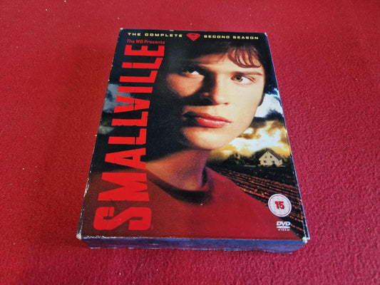 SMALLVILLE THE COMPLETE SEASON 2 BOX till DVD