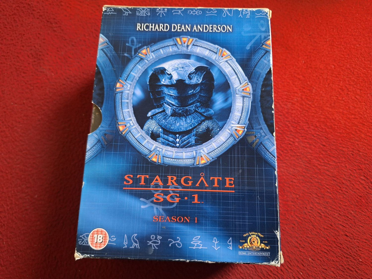 STARGATE SEASON 1 BOX DVD