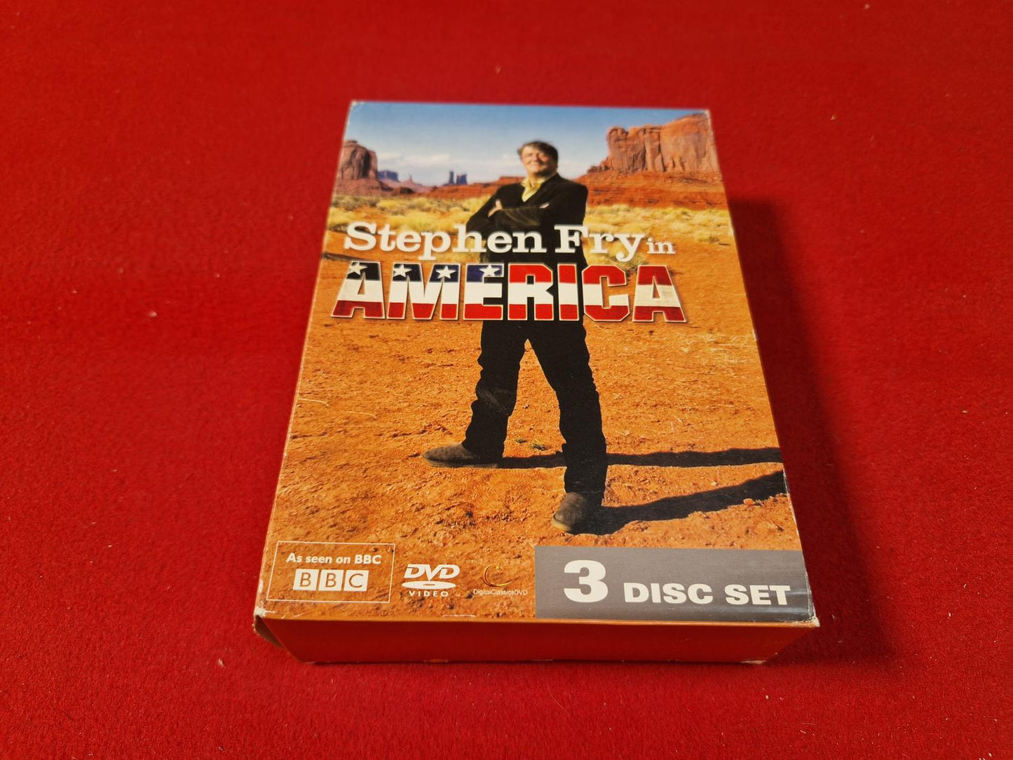 STEPHEN FRY IN AMERICA BOX till DVD