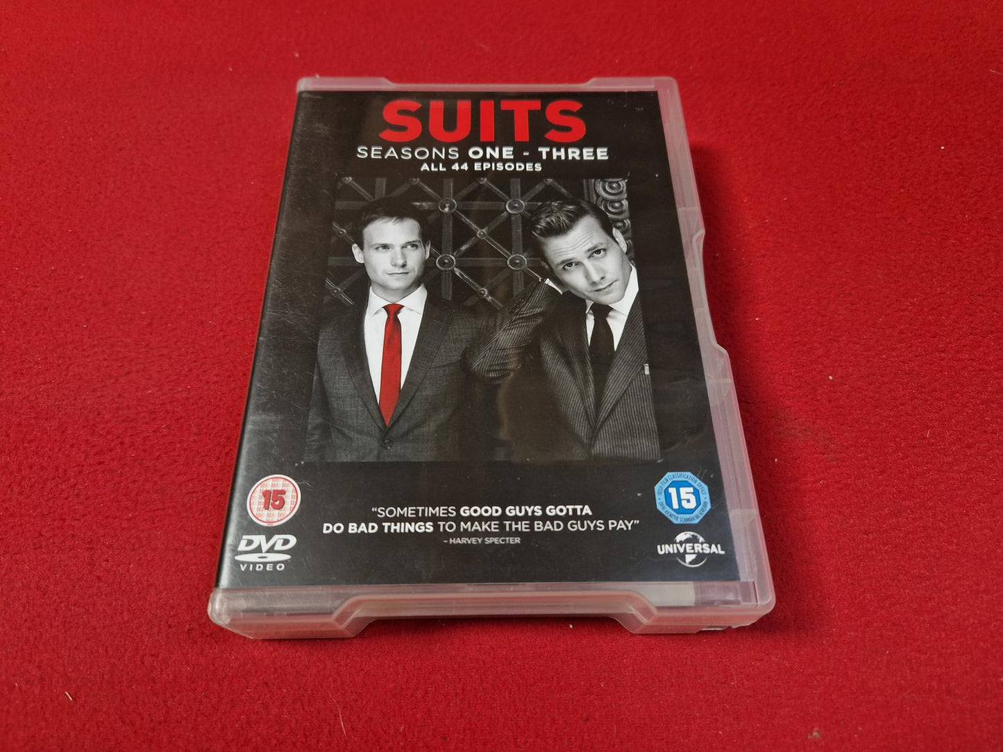 SUITS SEASON 1 - 3 BOX till DVD