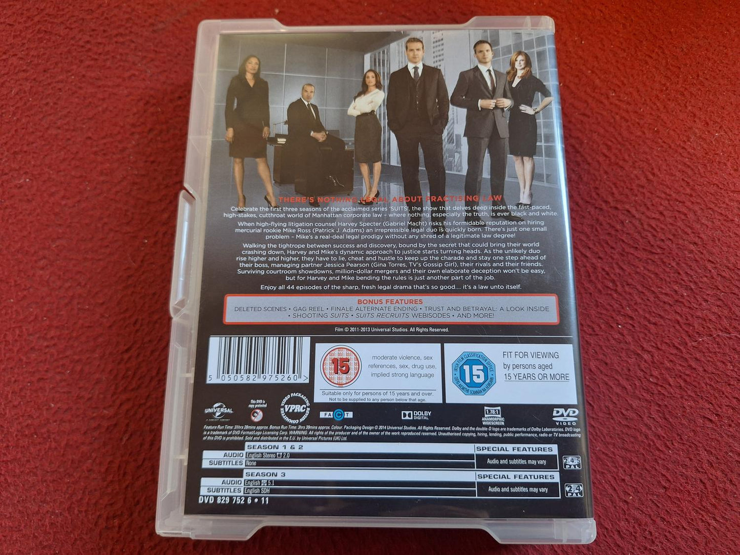 SUITS SEASONS 1 - 3 BOX DVD