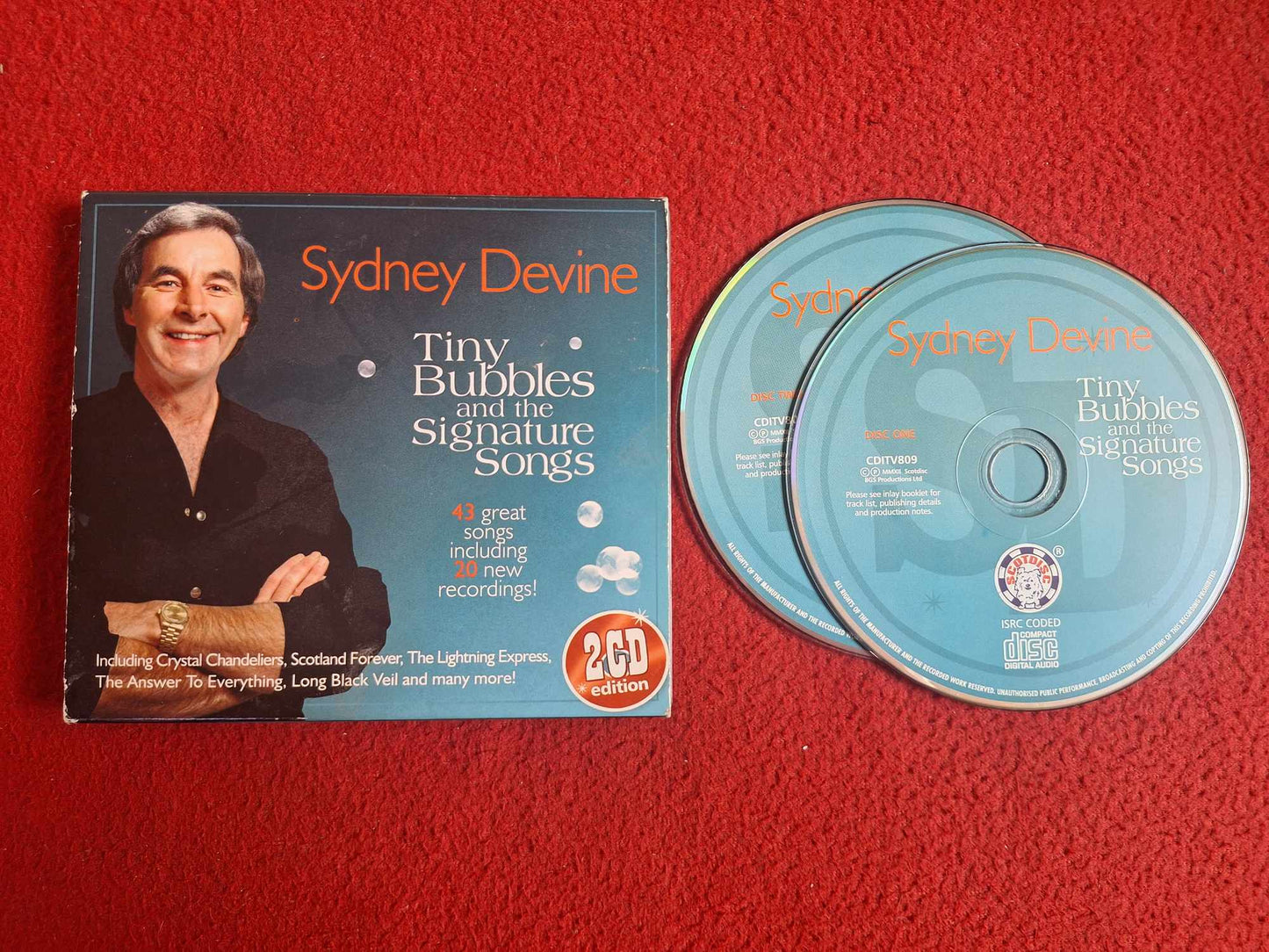 SYDNEY DEVINE TINY BUBBLES AND THE SIGNATURE SONGS CD