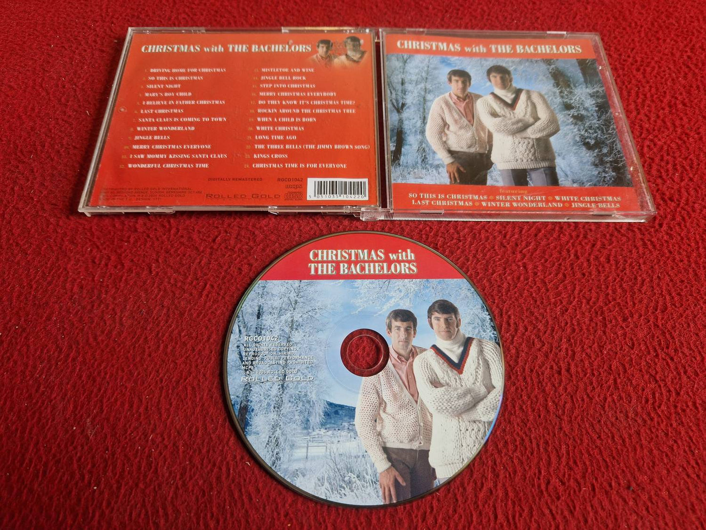 THE BACHELORS CHRISTMAS WITH CD