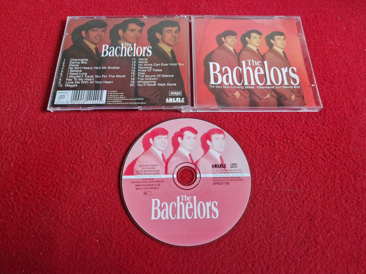THE BACHELORS - THE VERY BEST INCLUDING DIANE CHARMAINE AND DANNY BOY CD