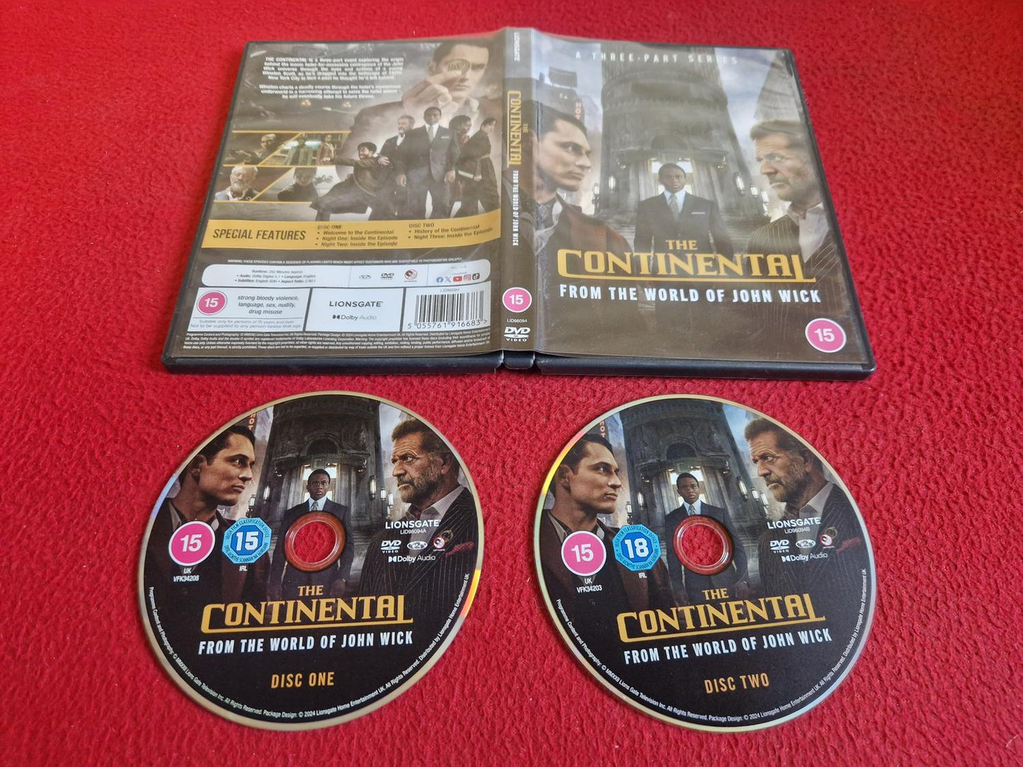 THE CONTINENTAL [ ENGELSK TEXT ] DVD