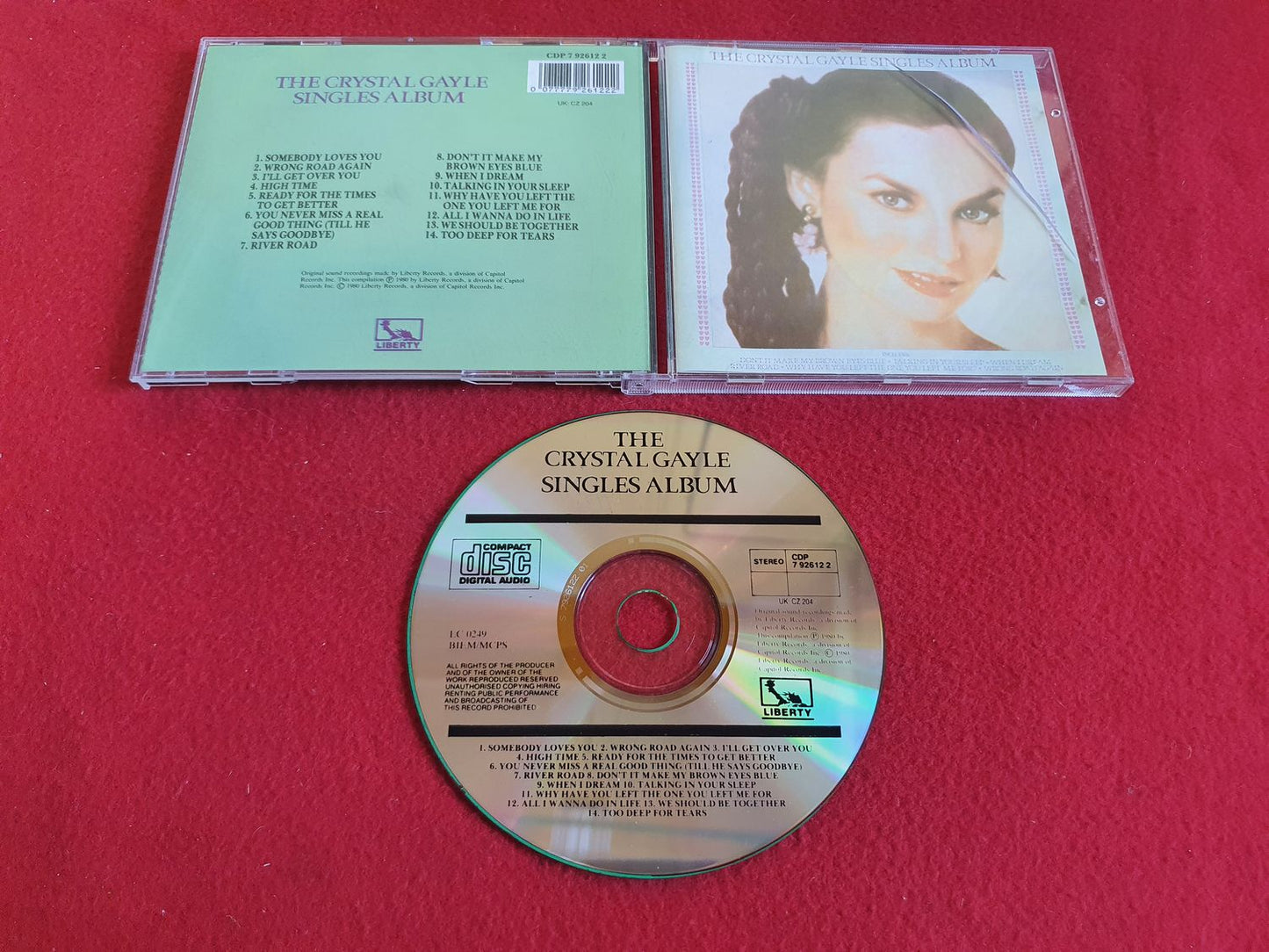 THE CRYSTAL GAYLE SINGLES ALBUM till CD