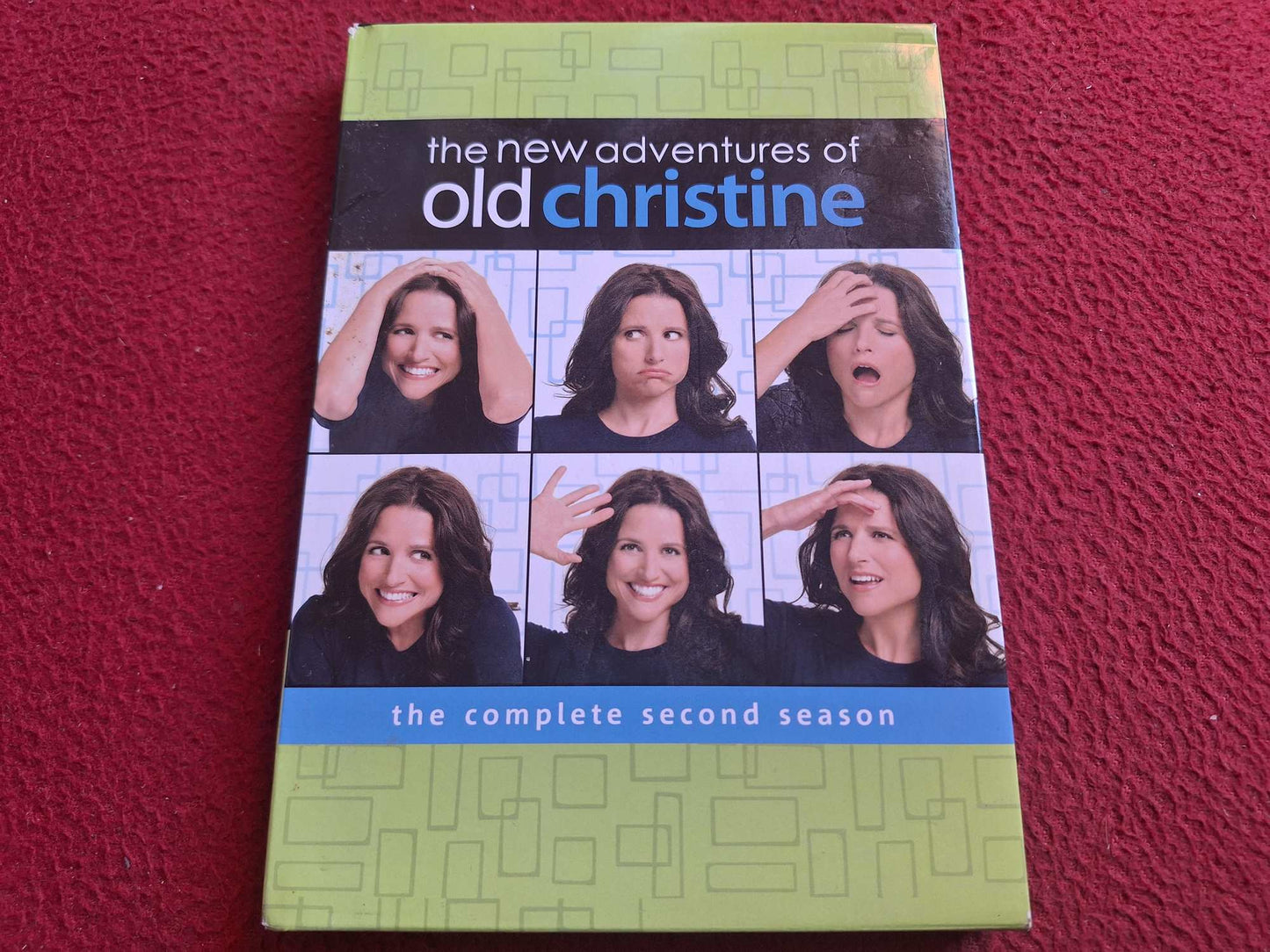 THE NEW ADVENTURES OF OLD CHRISTINE SEASON 2 BOX DVD