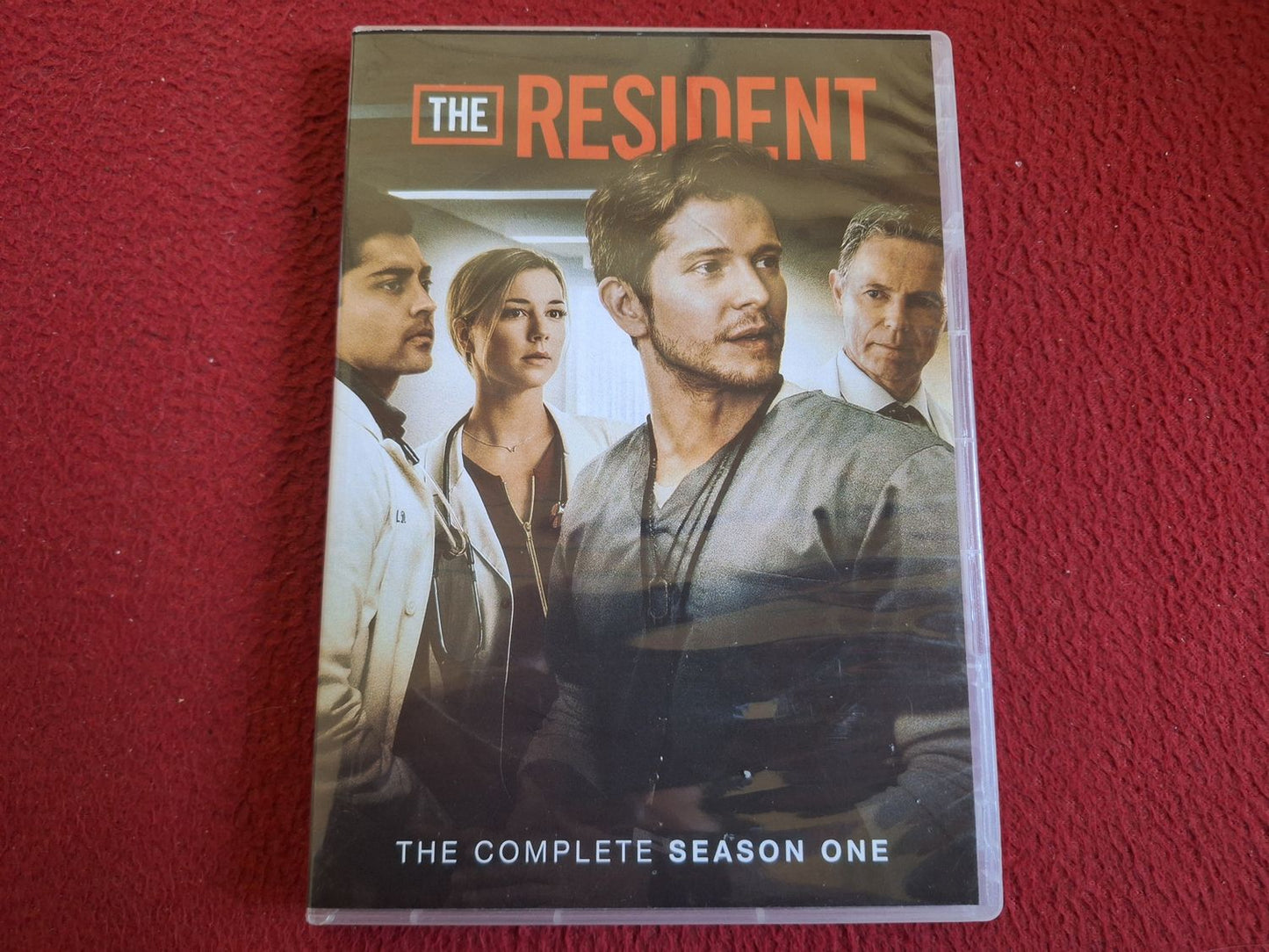 THE RESIDENT SEASON 1 [ REGION 1 / NTSC ] [ ENGELSK TEXT ] BOX DVD