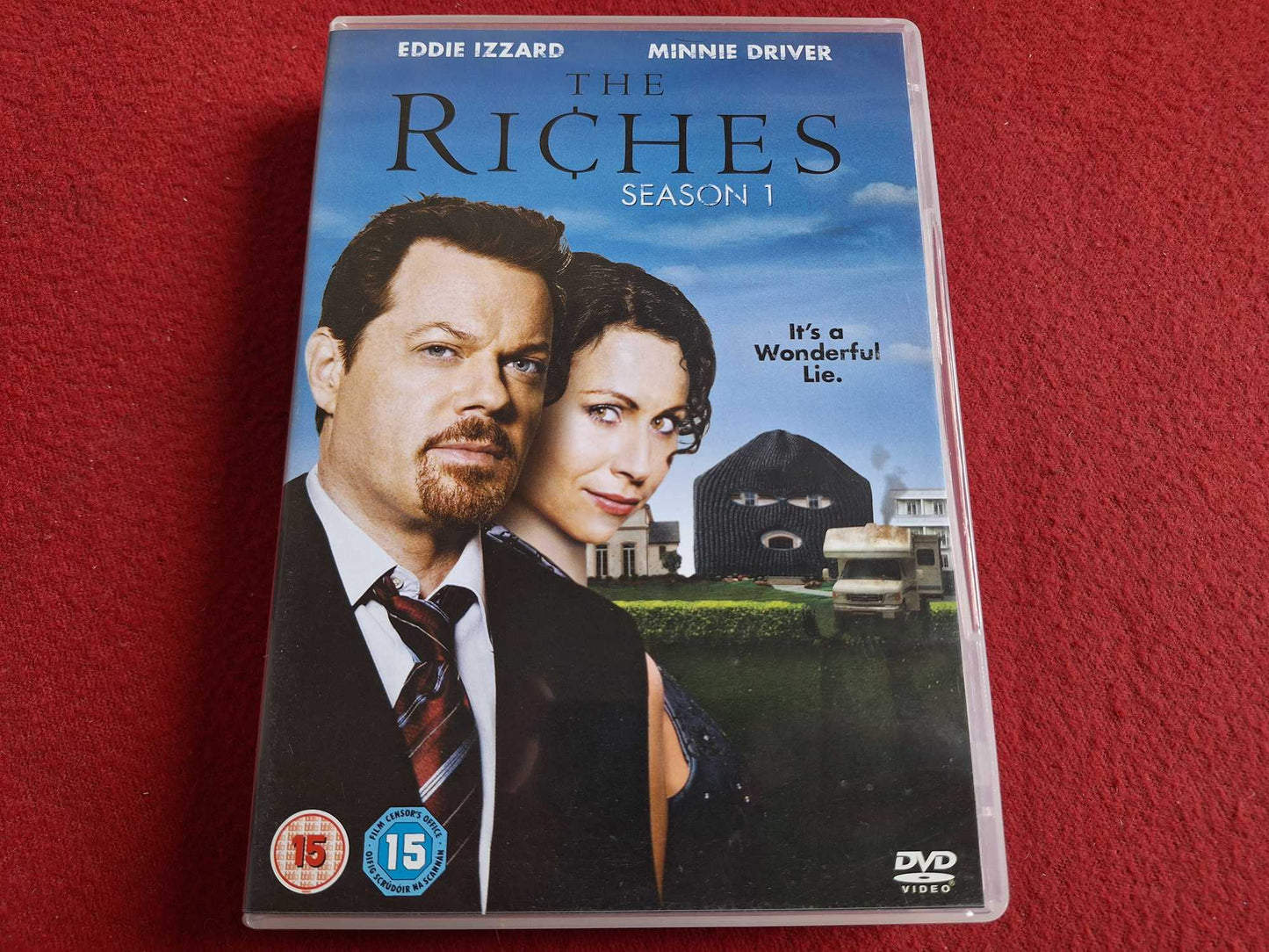 THE RICHES SEASON 1 BOX DVD