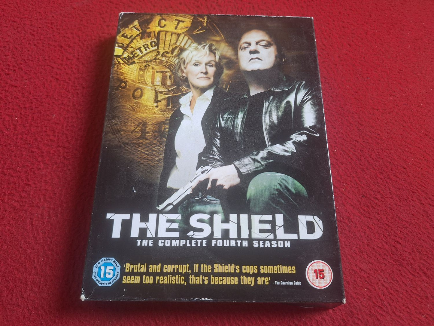 THE SHIELD SEASON 4 BOX DVD