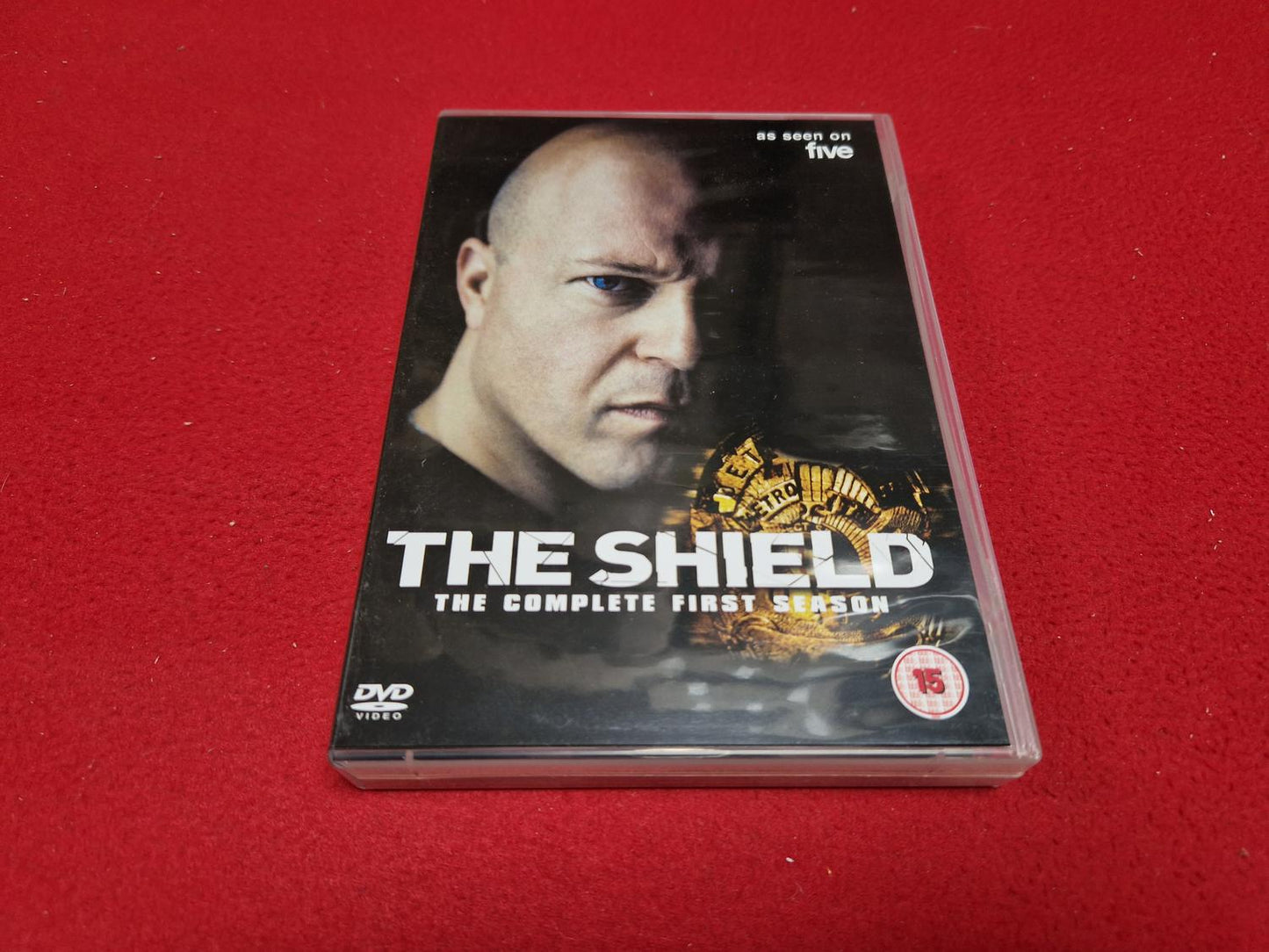 THE SHIELD THE COMPLETE SEASON 1 BOX till DVD