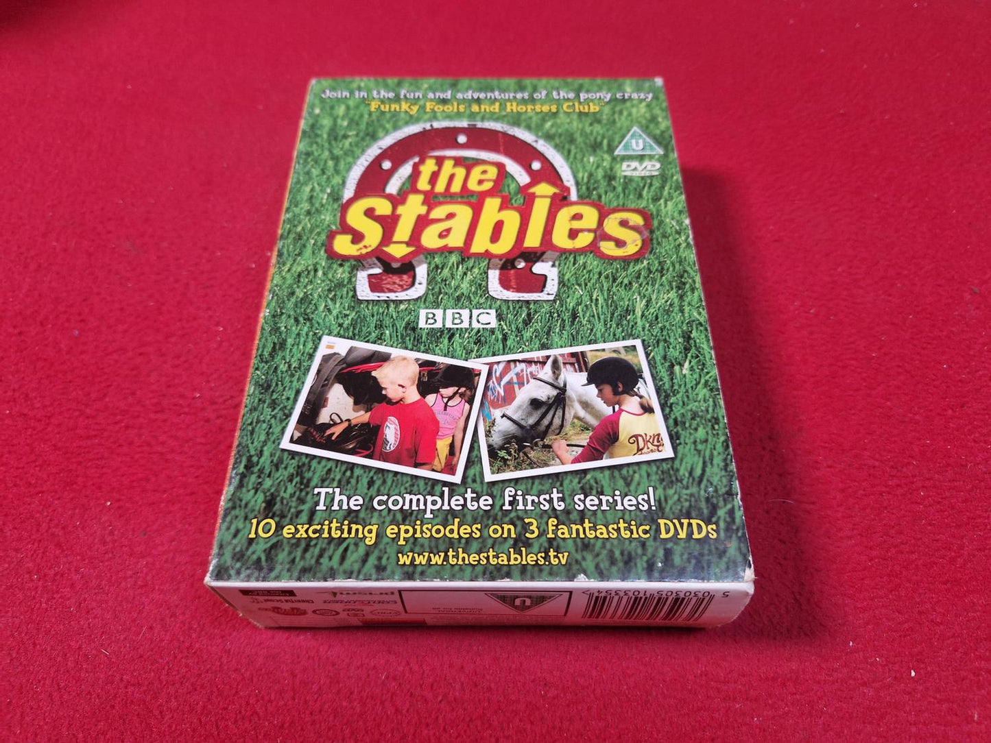 THE STABLES THE COMPLETE SERIES 1 BOX till DVD