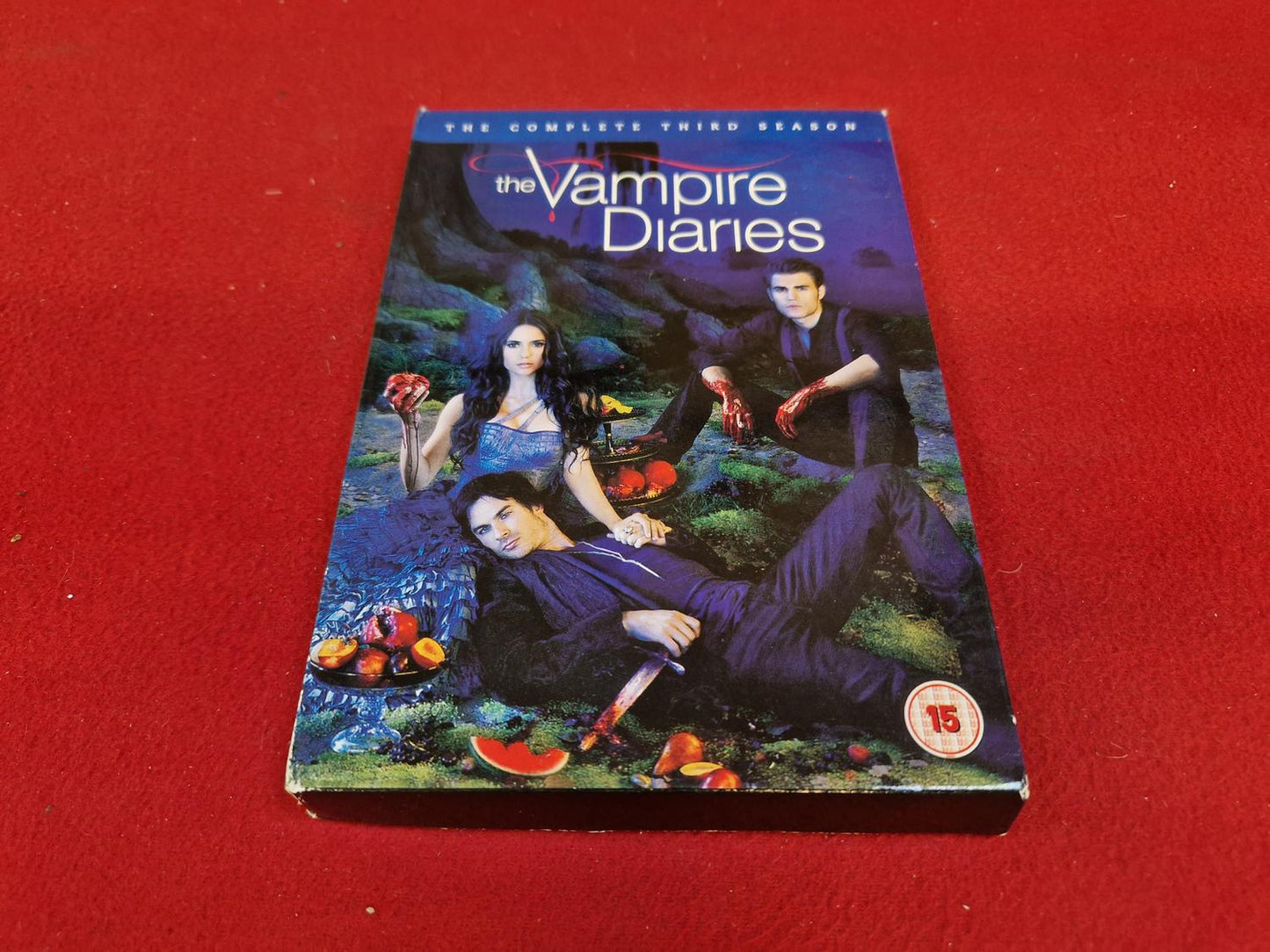 THE VAMPIRE DIARIES THE COMPLETE SEASON 3 BOX till DVD