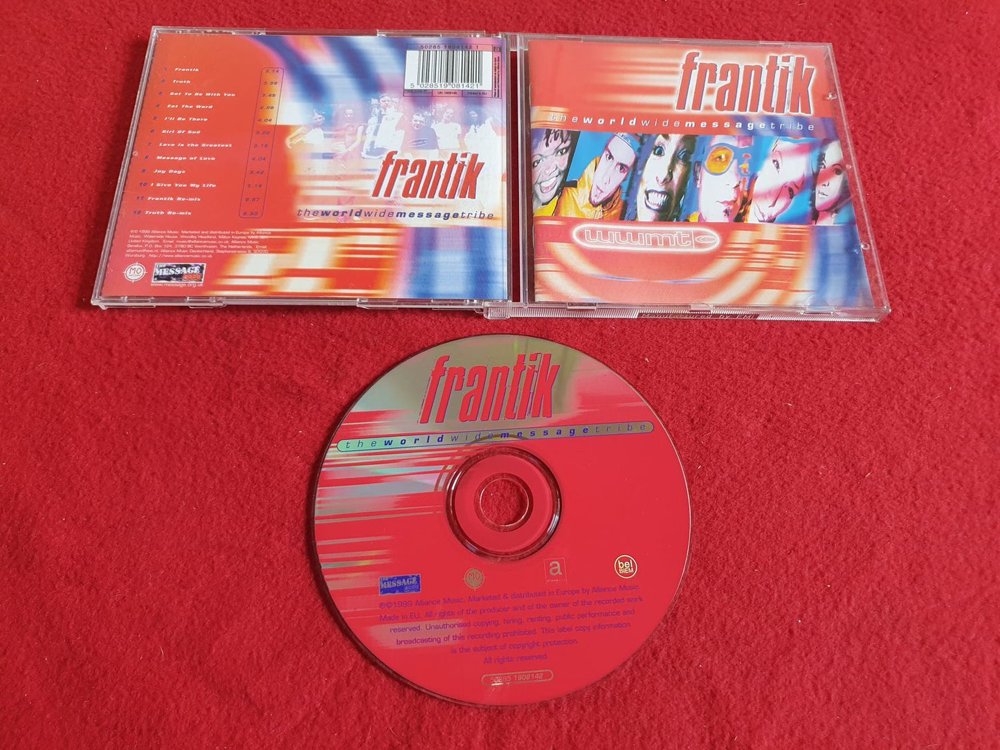 THE WORLDWIDE MESSAGE TRIBE FRANTIK till CD