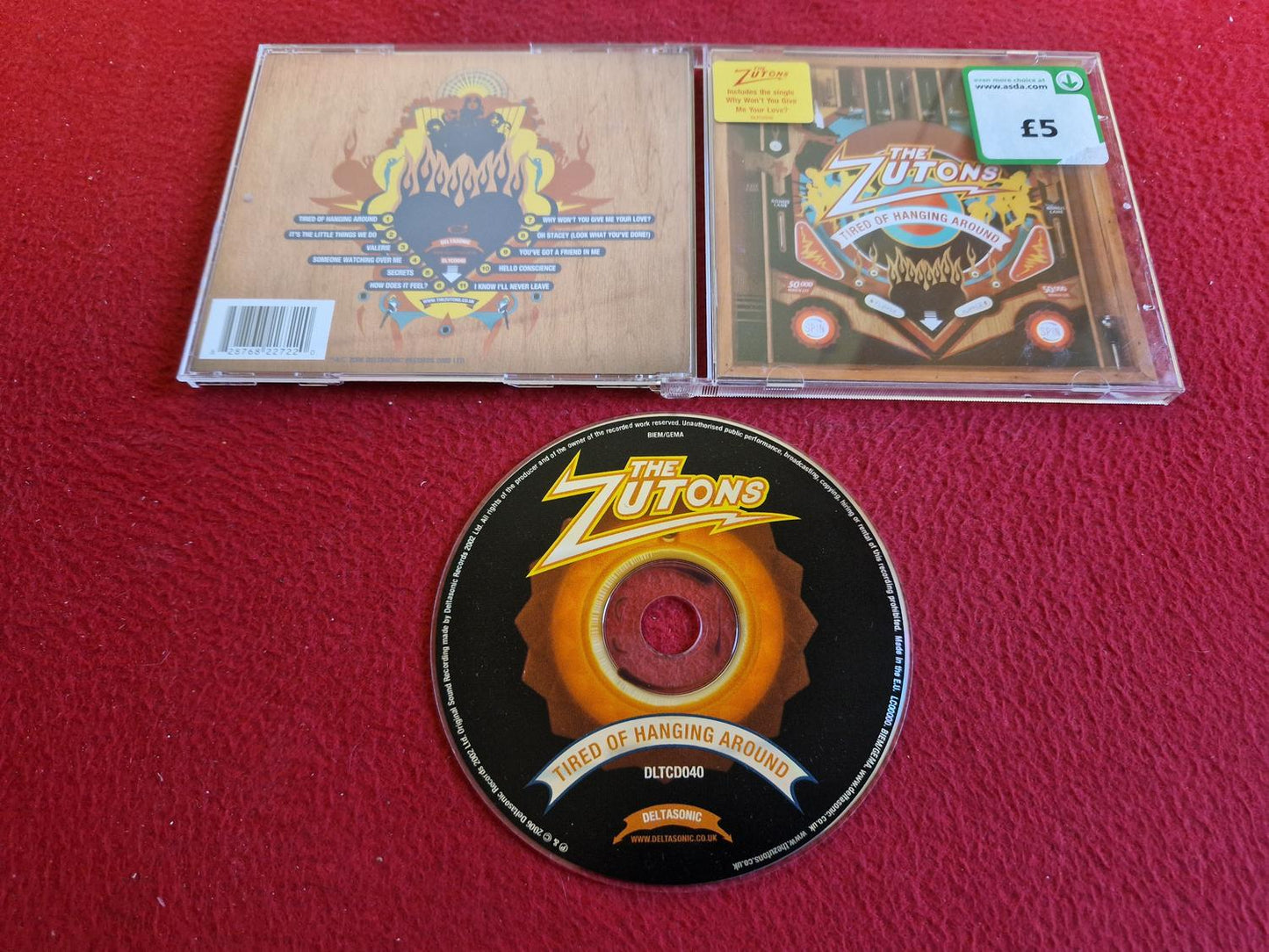 THE ZUTONS TIRED AND HANGING AROUND CD