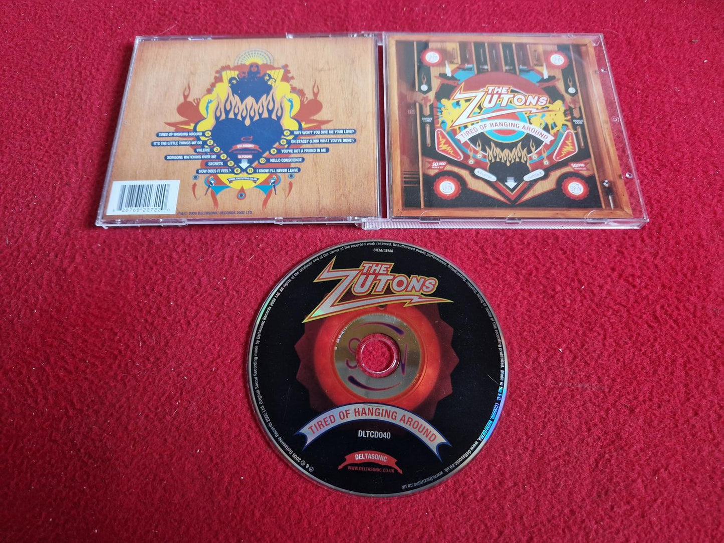 THE ZUTONS TIRED OF HANGING AROUND CD