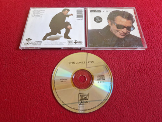 TOM JONES KISS CD