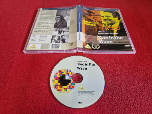 TWO IN THE WAVE till DVD
